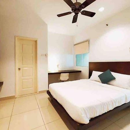 Luxury Seaview Penang Homestay @ Mansion One Gurney Pulau Pinang جورج تاون المظهر الخارجي الصورة